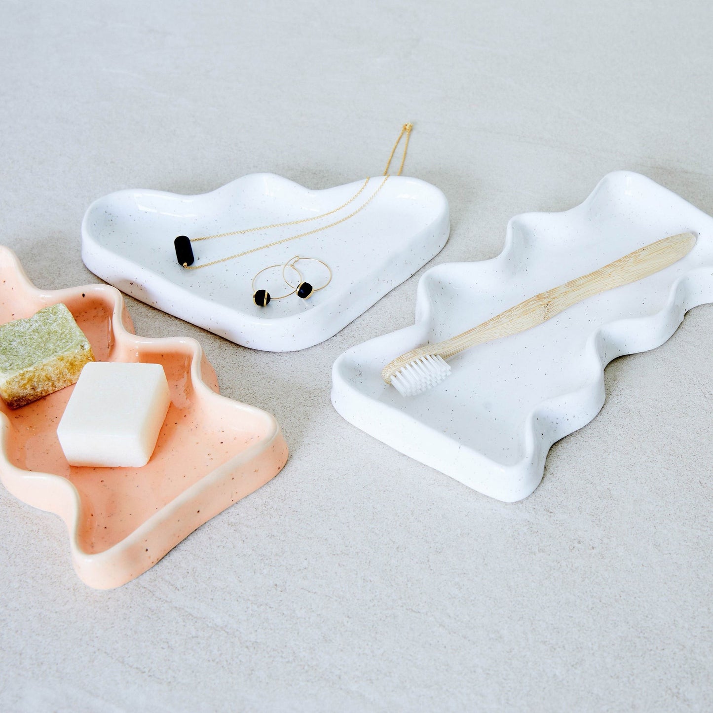 Ceramic Wave Tray – White Triangle
