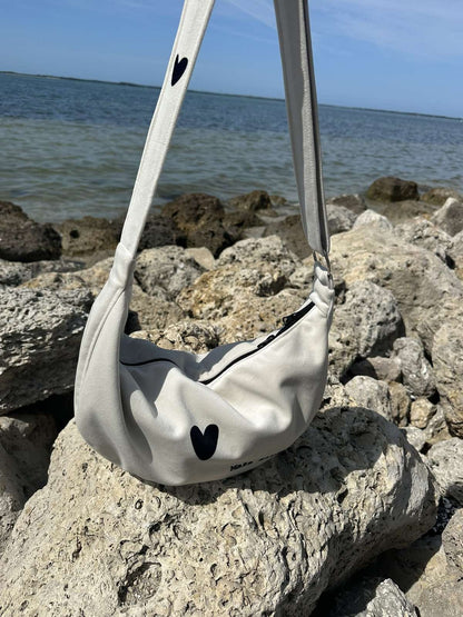 Hobo Bag Heart - White
