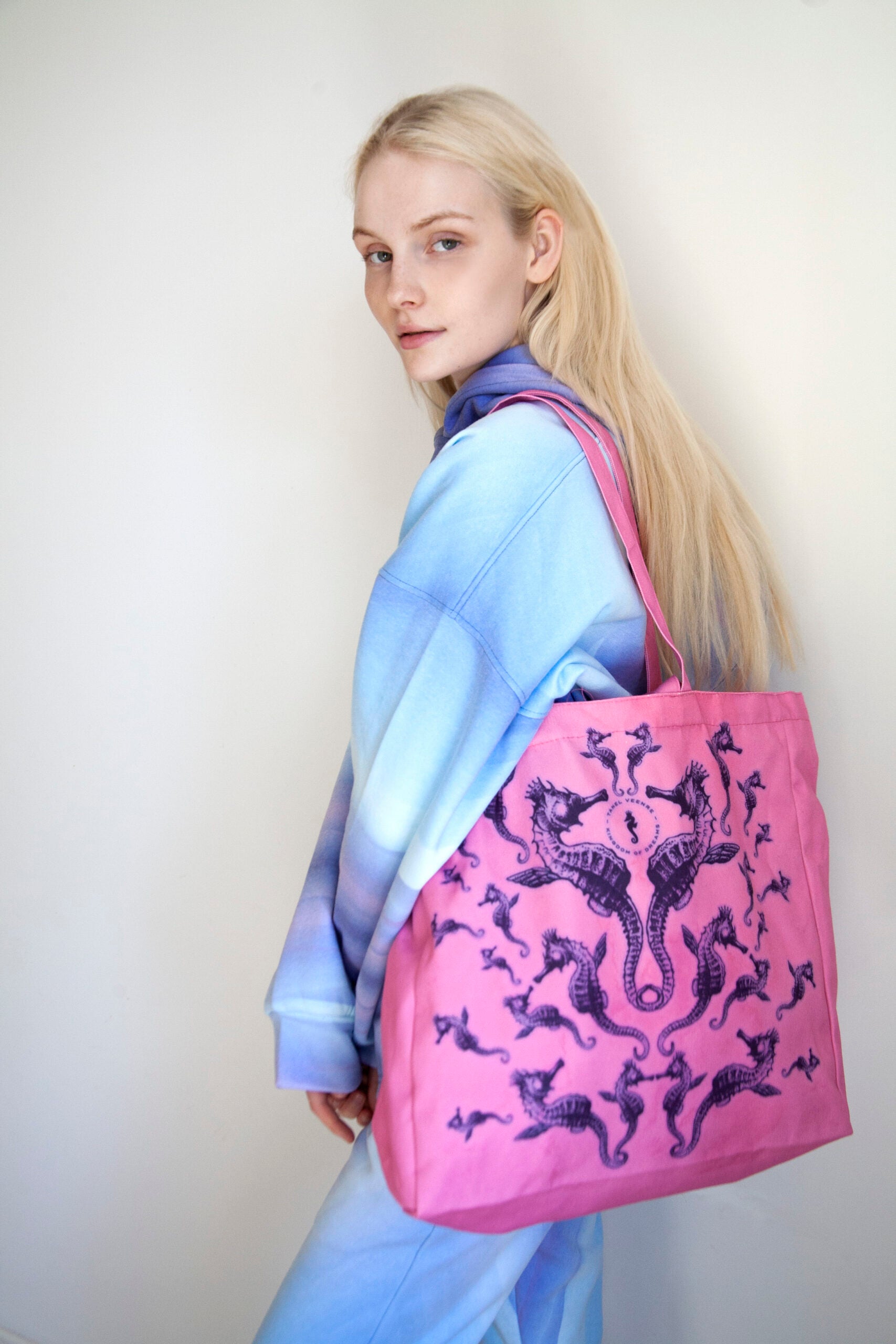 Mirage tote bag