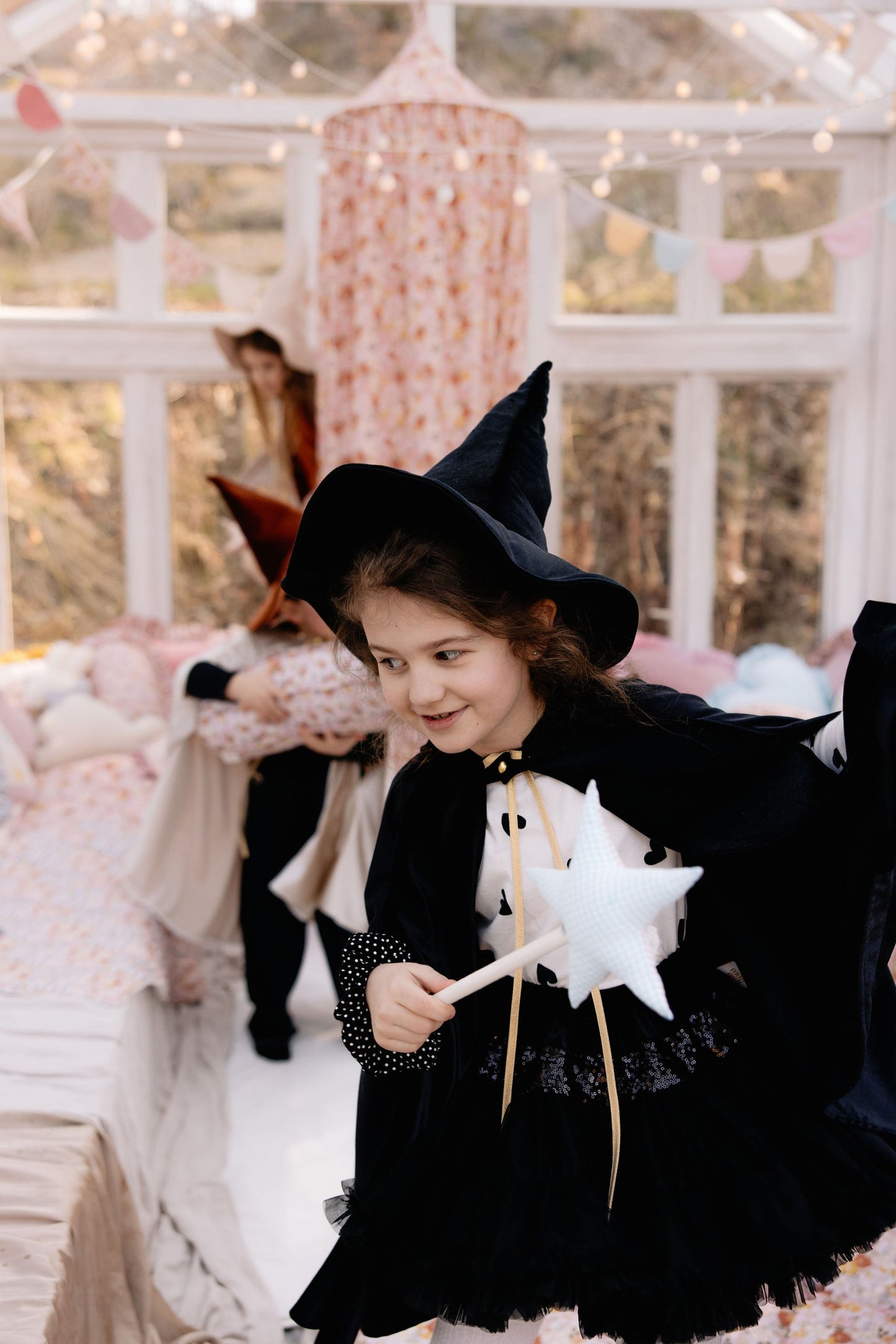 Magic Cape Costume - Black Riding Hood