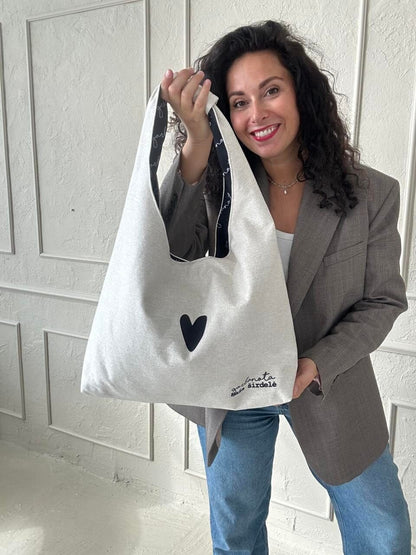 Moon Bag Heart - White