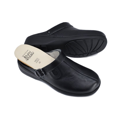 Loosu Closed Toe Leather Sandals - Black