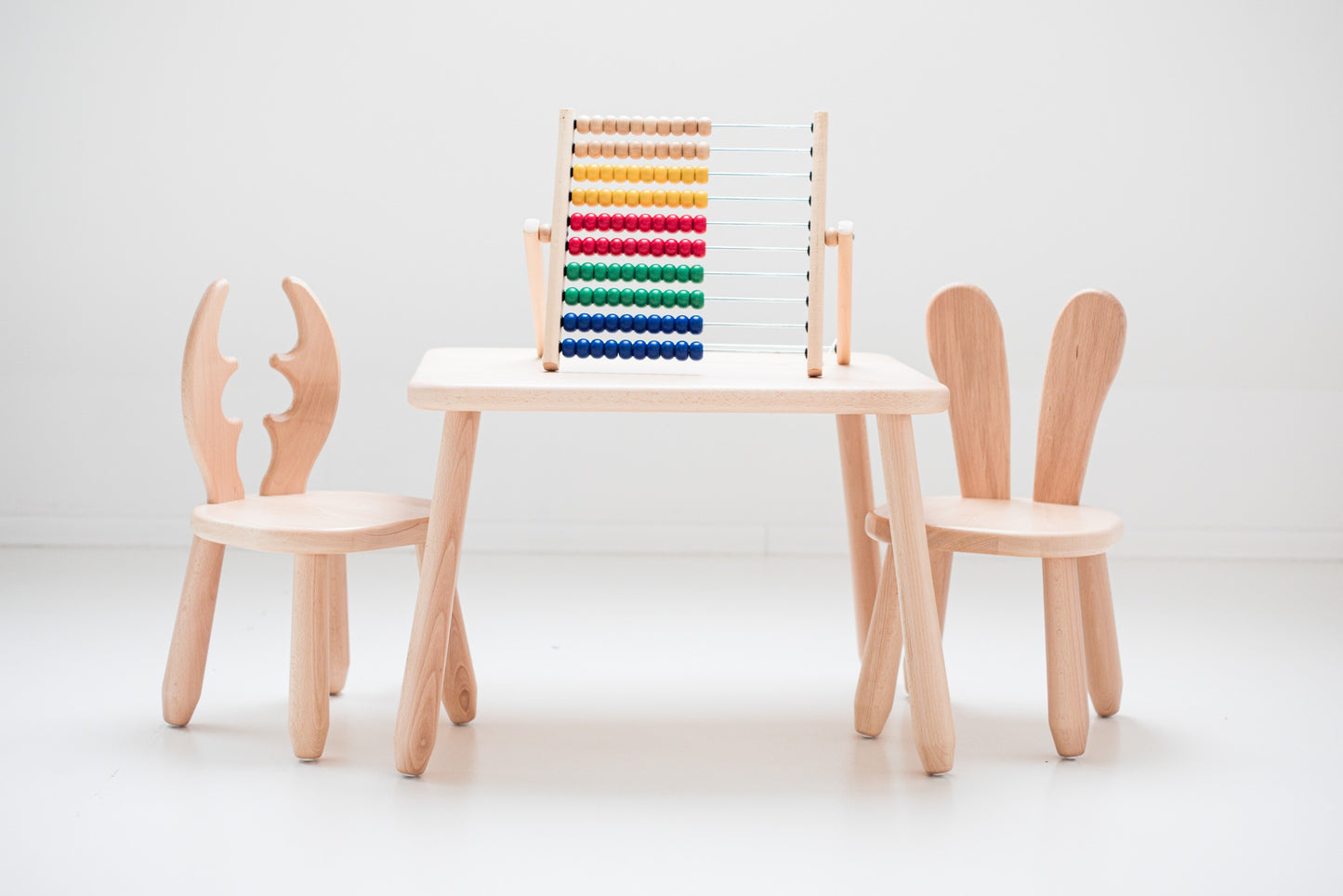 Table and 2 chair set - Wild