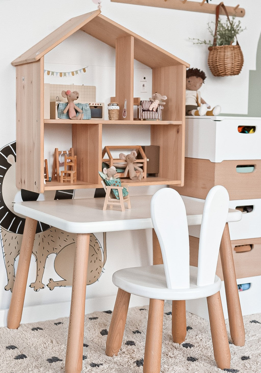 Table and chair set - Bunny