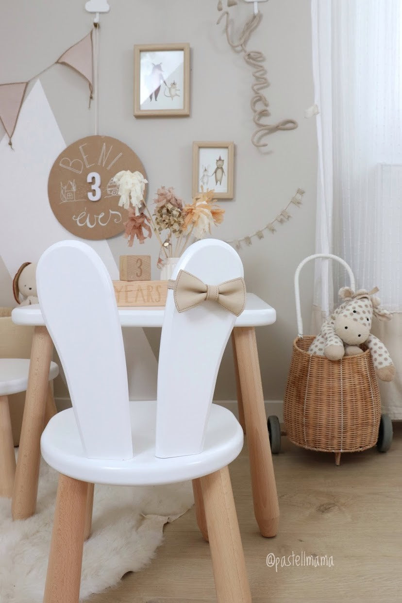 Table and chair set - Bunny
