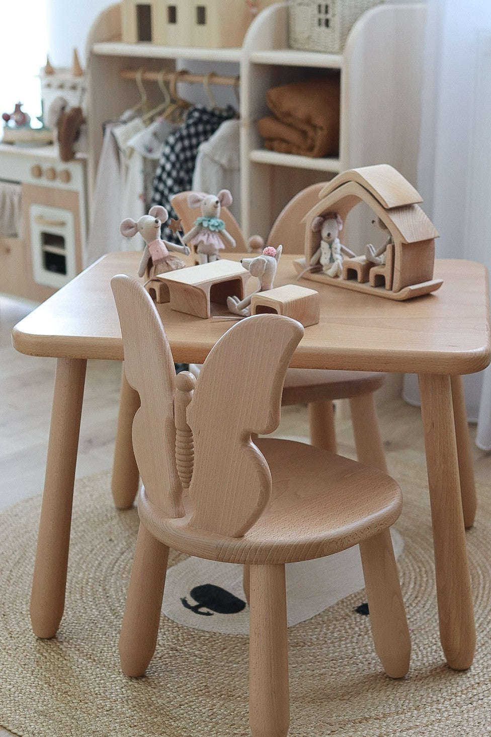 Table and chair set - Butterfly